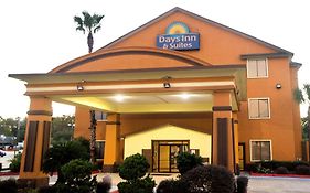 Days Inn North Freeway 2*